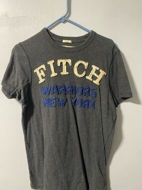 Abercrombie & Fitch Charcoal Gray 'FITCH' Warriors New York Logo Tee